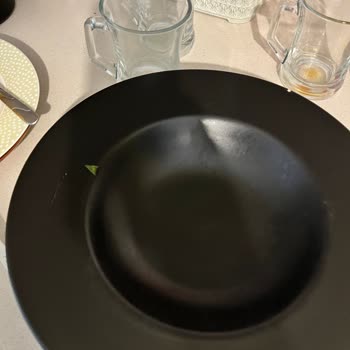 Yeşil Anne Mom's Green Hayal Kırıklığı İçerir