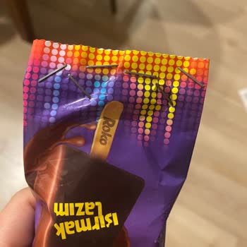 Getir Paketi Açılmış Dondurmayı Zımbalayarak Gönderdi