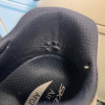Skechers 20 Günde Deforme Olan Ayakkabı