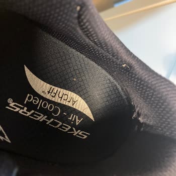 Skechers 20 Günde Deforme Olan Ayakkabı