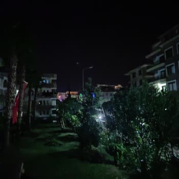 Ck Enerji Akdeniz Elektrik Sokaklarda 1970 Havası Var!