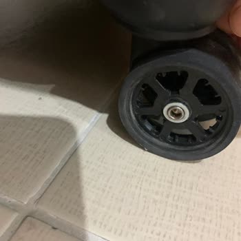 Hatalı Valiz Ççs, Bagzy