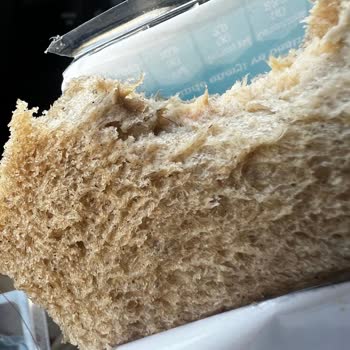 Shell Üçgen Sandviçlerinin İçerisinden Saç Çıktı