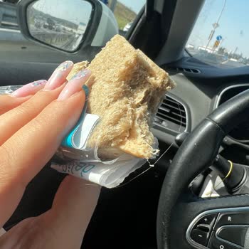 Shell Üçgen Sandviçlerinin İçerisinden Saç Çıktı