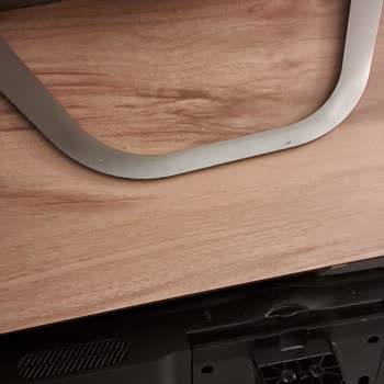 LG Televizyon Ayak Standı Kırıldı