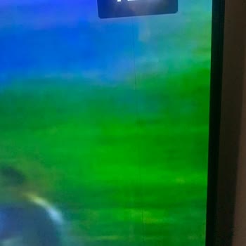 Onvo PTT'den Aldığım 140 Ekran TV'de Çizgi Var, Servis Dönüş Yapmıyor!