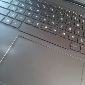 Victus By HP Gaming Laptop Touchpad Göçük Sorunu