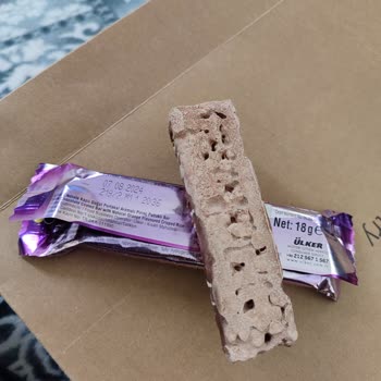 Bozulmuş Ülker Piko Çikolata.