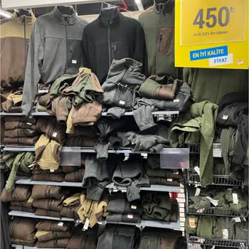 Decathlon - Reyonda Olmayan Etiketi Talep Ediyor, Müşteri Azarlanıyor!