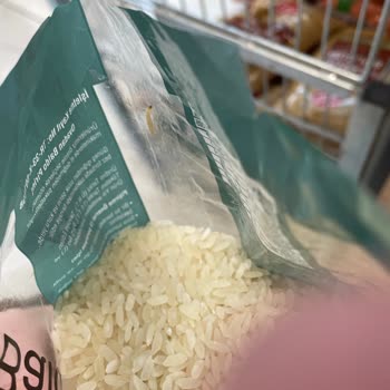 A101 Den Aldığım Kurtlu Pirinç