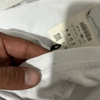 Pull And Bear ve Alarm Deliği