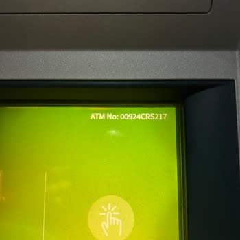 Garanti BBVA ATM Para Sıkışması Memnuniyetsizlik İlgisiz Çalışanlar