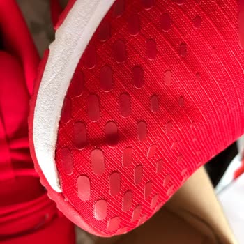 Boyner Under Armour Marka Ayakkabıda Dikiş Hatası