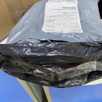 Sürat Kargo Paketin İçi Açılmış Ürünün Biri Alınmış