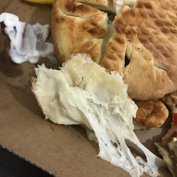 Domino's Pizzadan Aldığım Ürün Hamuru Çiğ Geldi