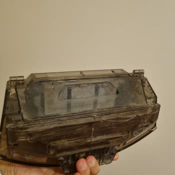 Lydsto Marka Robot Süpürgemin Su Hazinesi Çatladı