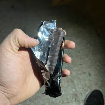 Eti Gıda Aldığım Çikolatan Kabının İçinden Farklı Çikolata Çıkıyor