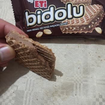 Eti Gıda Eti Bidolu Gofret Bir Parçası Isırılmış