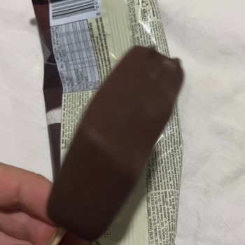 Yarım Paketlenen Magnum Dondurma