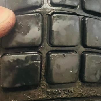 Greyder Ayakkabımın Tabanı Yarıldı Ve Kullanıcı Hatası Dedi.