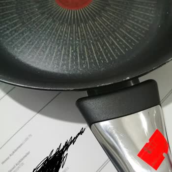 3 Ayda Soyulmaya Başlayan Tefal 6x Kaplamalı Tava