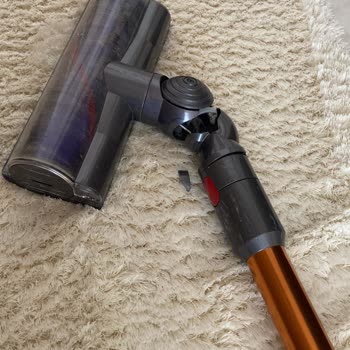 Dyson Süpürge Başlığı Kırıldı