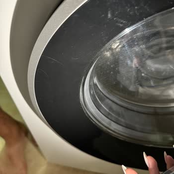 Sine Ticaret Siemens Ten Sıfır Aldığım Çamaşır Makinesi Teşhir Olarak Geldi.