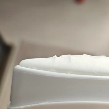 Rexona Koltuk Altı Roll On Kullanımında Tahriş Sorunu