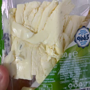 BİM'den Aldığım Peynir Küflü Çıktı.