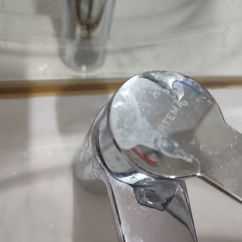 Artema Banyo Lavabo Bataryası Çok Çabuk Kirlenme Ve Kireç Tutma