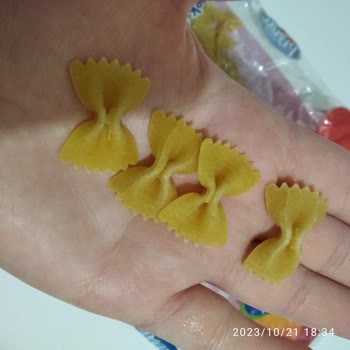 Piyale Makarna Suda Parçalanıyor