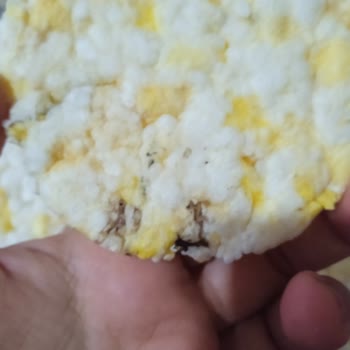Eti Gıda Eti Gong Ta Siyah Lekeler Var Ve Parçalar Mevcut