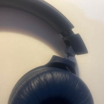 JBL Kulaklığım Düşmeden Kırıldı