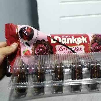 Ülker Kocaman Paket İçinde 6adet Minyatür Kek...