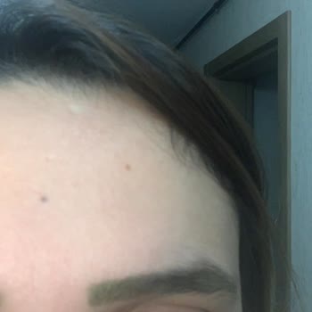 Maybelline New York Brow Orta Ton Kaş Dövmesinin Yeşil Olması