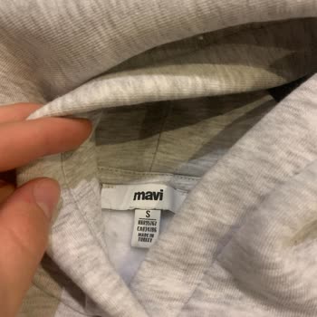 Mavi Sweatshirt Tüylenme