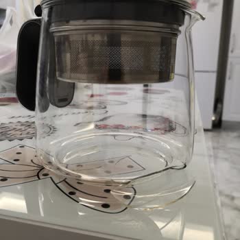 Arzum Çaycı Heptaze Ar3024 Demlik Camı Kırıldı.