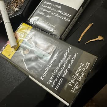 Parliament Sigaranın İçinde Odun Gibi Tütün Dalları Bulunması. 🤬