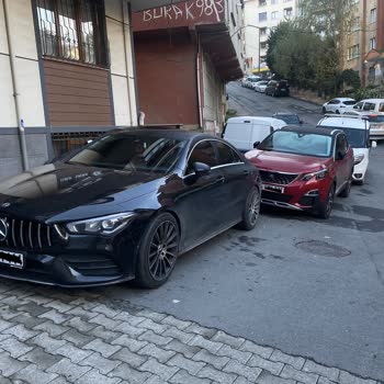 İBB - İstanbul Büyükşehir Belediyesi Kaldırımlara Araç Park Sorunu