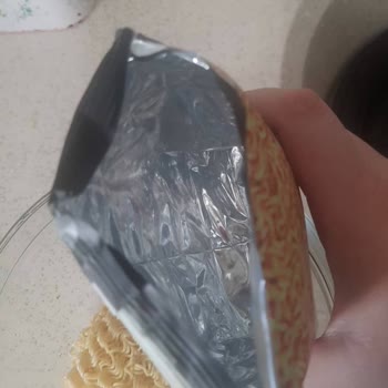 Knorr Noodle İçinden Baharatı Çıkmadı