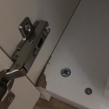 Aydın Mobilya (Pendik) Çözümü Bulunmayan Hasarlı Mobilyalar!