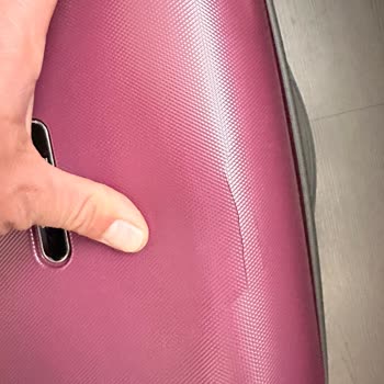 As Turizm Kırılan Valiz Hakkında