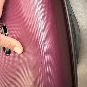 As Turizm Kırılan Valiz Hakkında