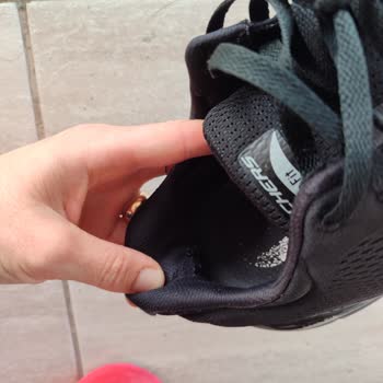 Skechers Ürünün Hemen Yırtılması