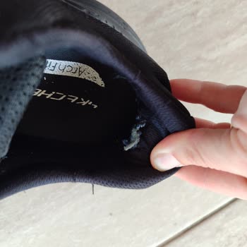 Skechers Ürünün Hemen Yırtılması