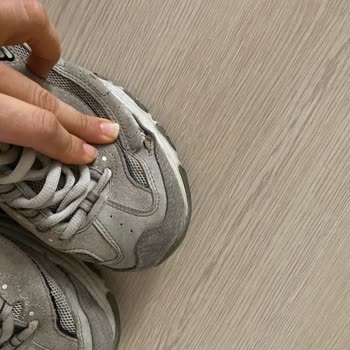 Skechers Kötü Ürettiği Ayakkabıların Arkasında Durmuyor