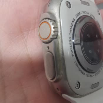Bi Elma Teknoloji Saatimin 3 Ayda Alt Kısmında Kararma Ve Oksitlenme Meydana Geldi.