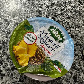 Sütaş Küflü Yoğurt!