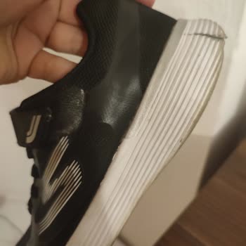Skechers Ayakkabı Kısa Sürede Tabanı Parçalandı