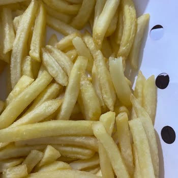 Burger King Yemeğimizi Mahvetti Ellerine Sağlık